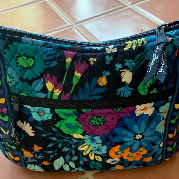 Vera Bradley Handbags - Vera Bradley  Good Condition
